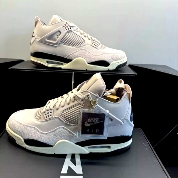 🧞 Nike Air Jordan 4 Retro x A Ma Maniere 🧞